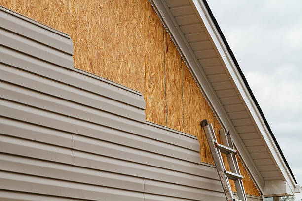 Professional Siding Replacement technician working in Far Hills, NJ